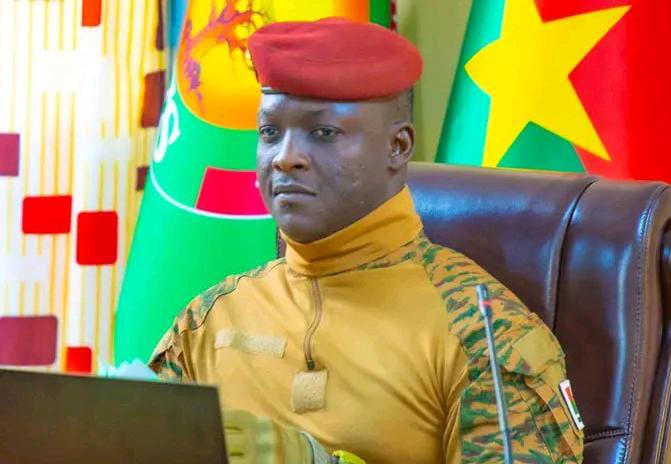AES : « L’hiver noir est en train de commencer », Capitaine Ibrahim Traoré