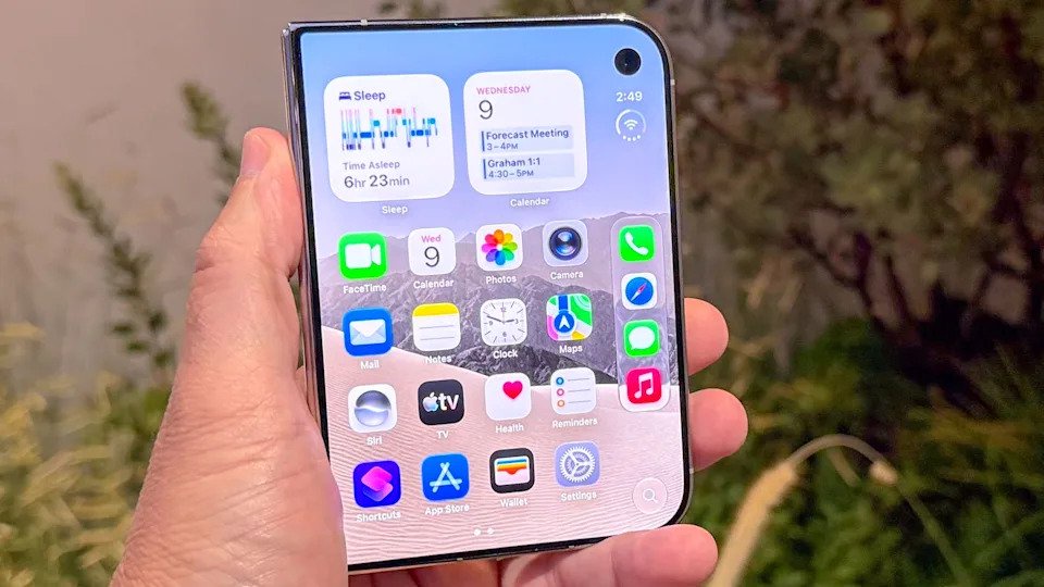 iPhone Duo pre-orders — 7 reasons to buy and 4 reasons to skip