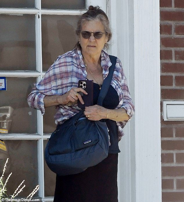 Reclusive 74-year-old daughter of Golden Age icons Humphrey Bogart and Lauren Bacall spotted for the first time in years…after shunning Hollywood upbringing