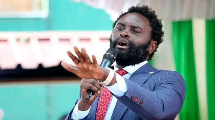 Fearless Senator Heckles Ruto, Tells Kamba Residents to Demand KSh 3,000 Before Attending UDA Rally