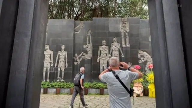 Remains of 731 killed in Vietnam War laid to rest after six decades in mass graves
