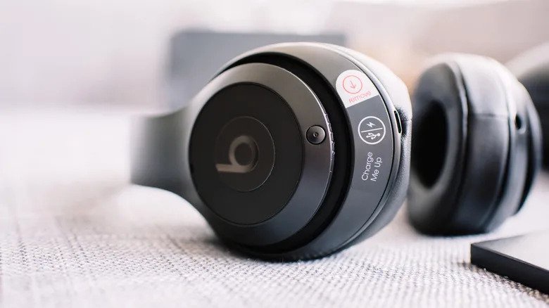 5 Cheaper Alternatives To Beats Headphones Actually Worth Buying