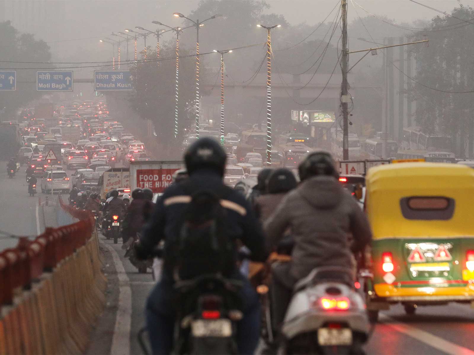 MCD’s Winter Action Plan: Sweeping machines, water sprinklers and anti-smog guns to fight pollution