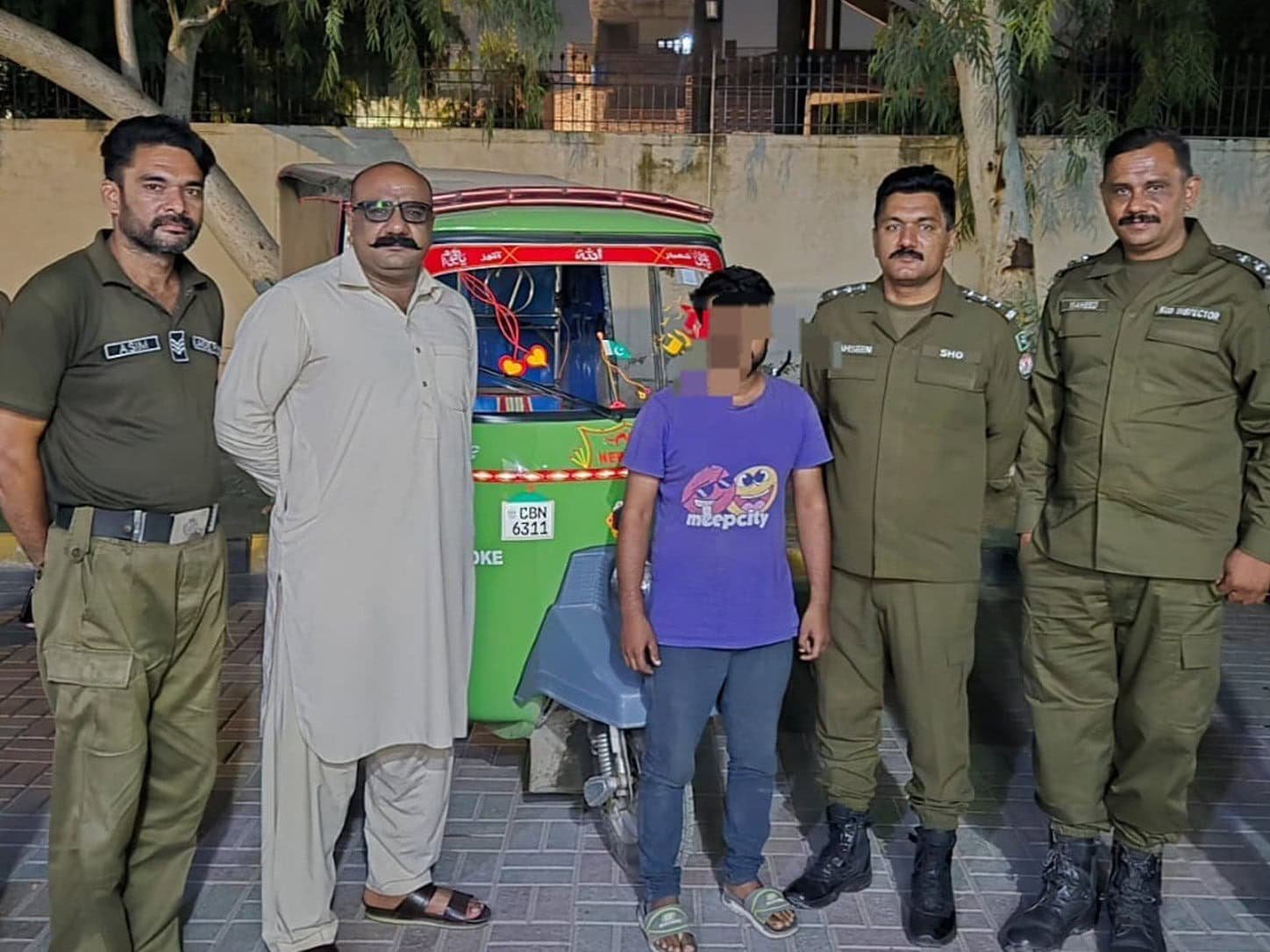 Online rickshaw driver arrested for posting woman’s number on matchmaking app in Lahore