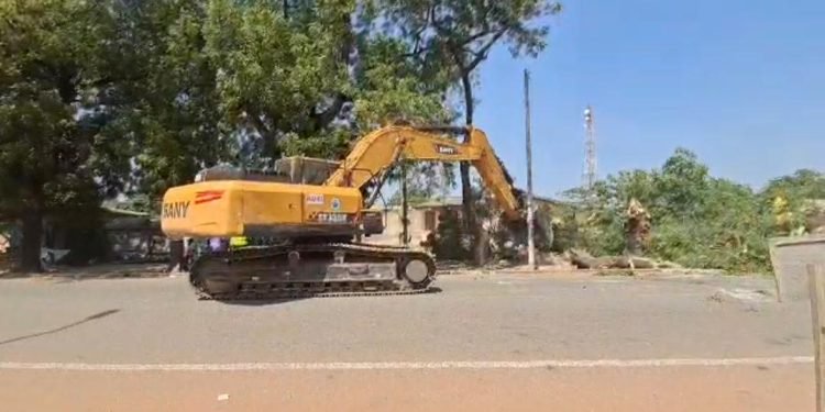 Wa–Sawla road dualisation: Traders demand alternative spaces before demolition