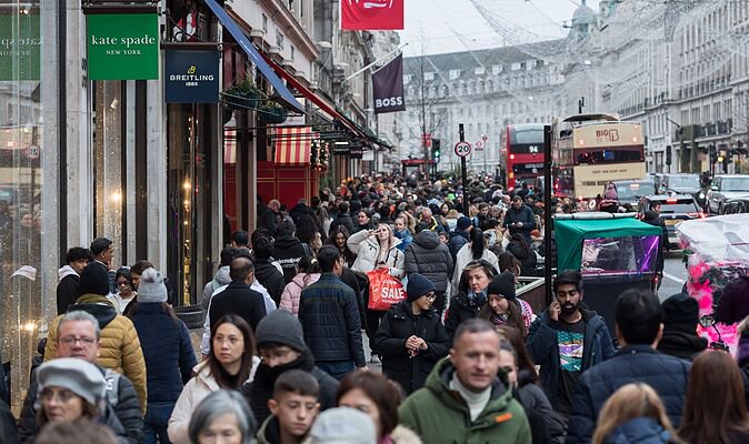 Nearly two million foreign nationals ​’receiving benefits or state pension’