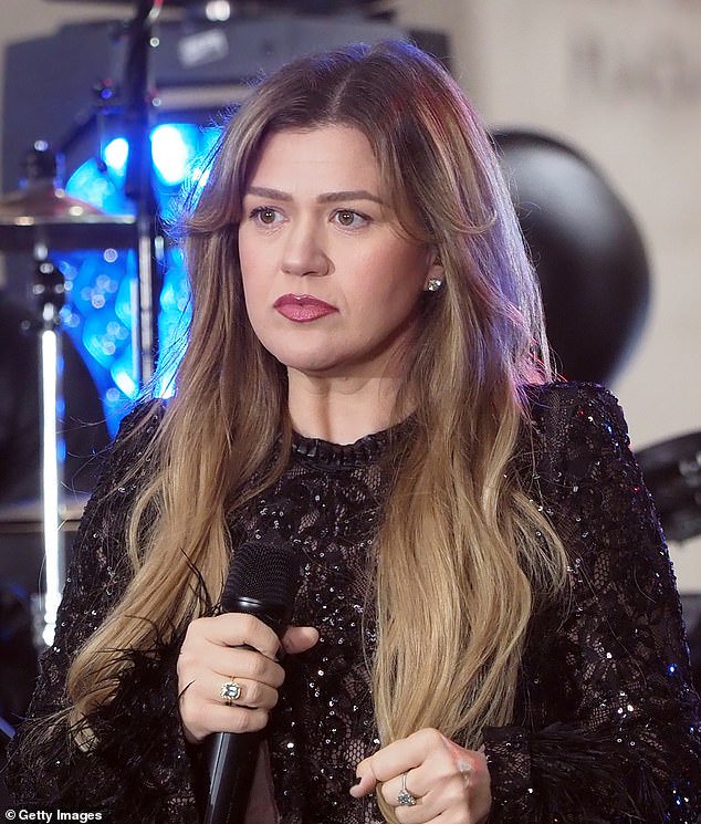 Kelly Clarkson is in Big Apple ‘beast mode’: Star’s fury New Yorkers don’t ‘recognize or respect’ fueled her meltdown over Brooklyn magic shop, friends say… and now they fear she won’t back down