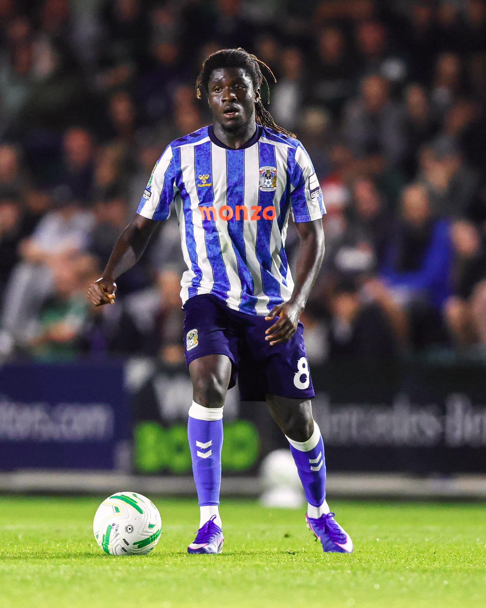 Caleb Yirenkyi Impresses With Excellent Passing Display for Coventry City