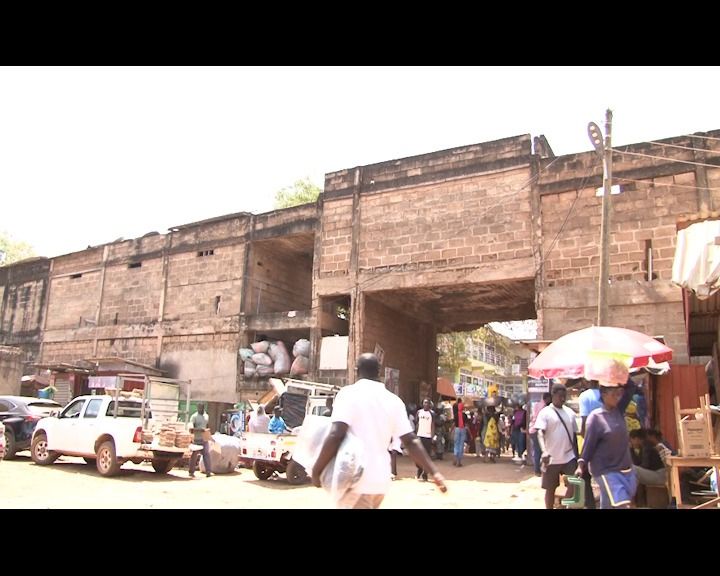 Abandoned Madina Market Building Raises Safety Fears as Traders Risk Trading Beneath It