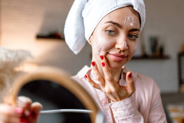 “I Thought It Was Optional”: People Are Confessing The Biggest Hygiene Mistake They Made Because Nobody Taught Them Otherwise