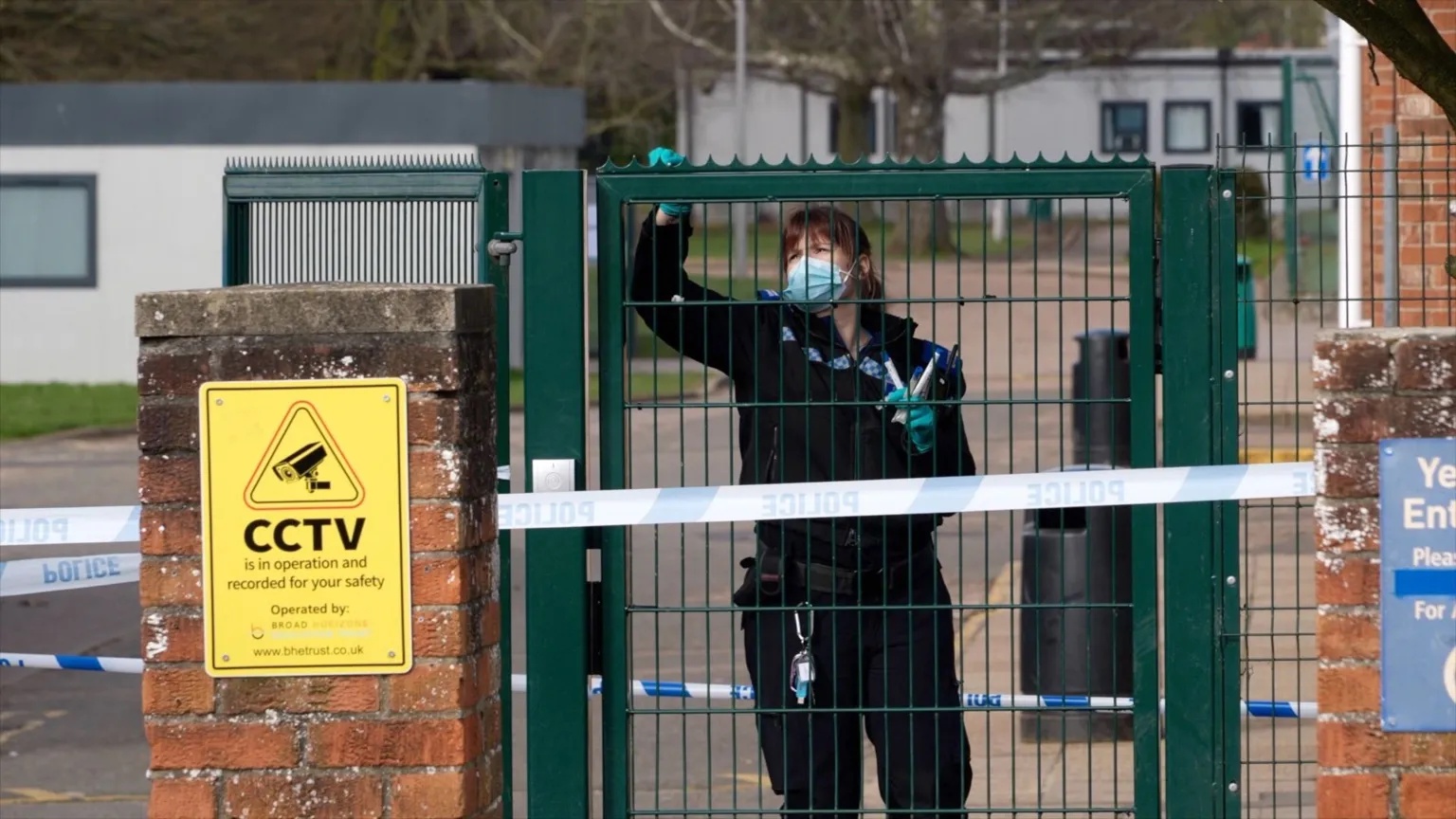 Masked 15-year-old stabbed schoolgirl, court told