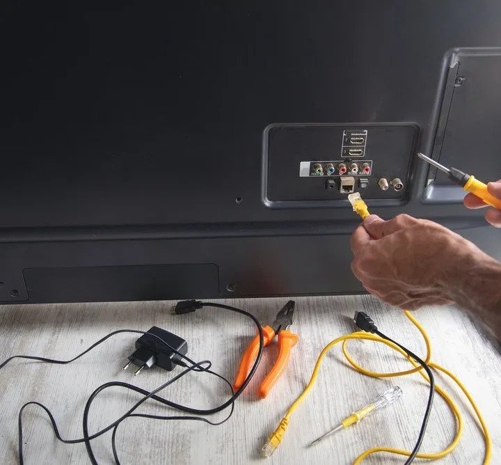6 TV Hookup Mistakes That Wreck Your Picture