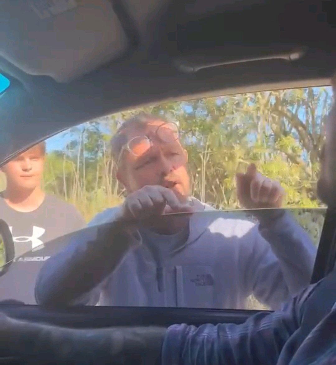 Tensions Flare as Two White Men Clash in Rural Farming Area Road Rage Incident