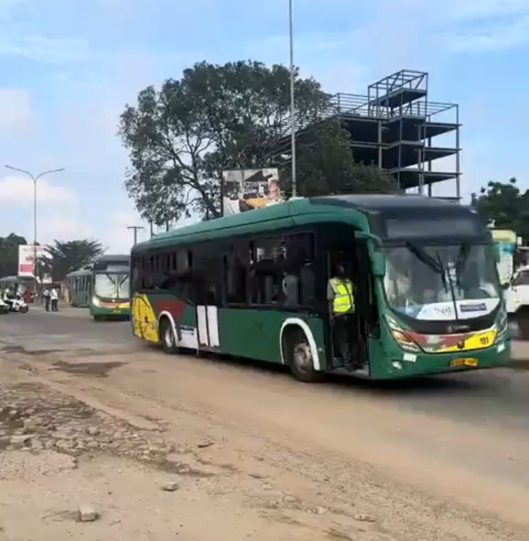 Kasoa Resident Reacts to Ayalolo Buses Transporting Commuters to Accra