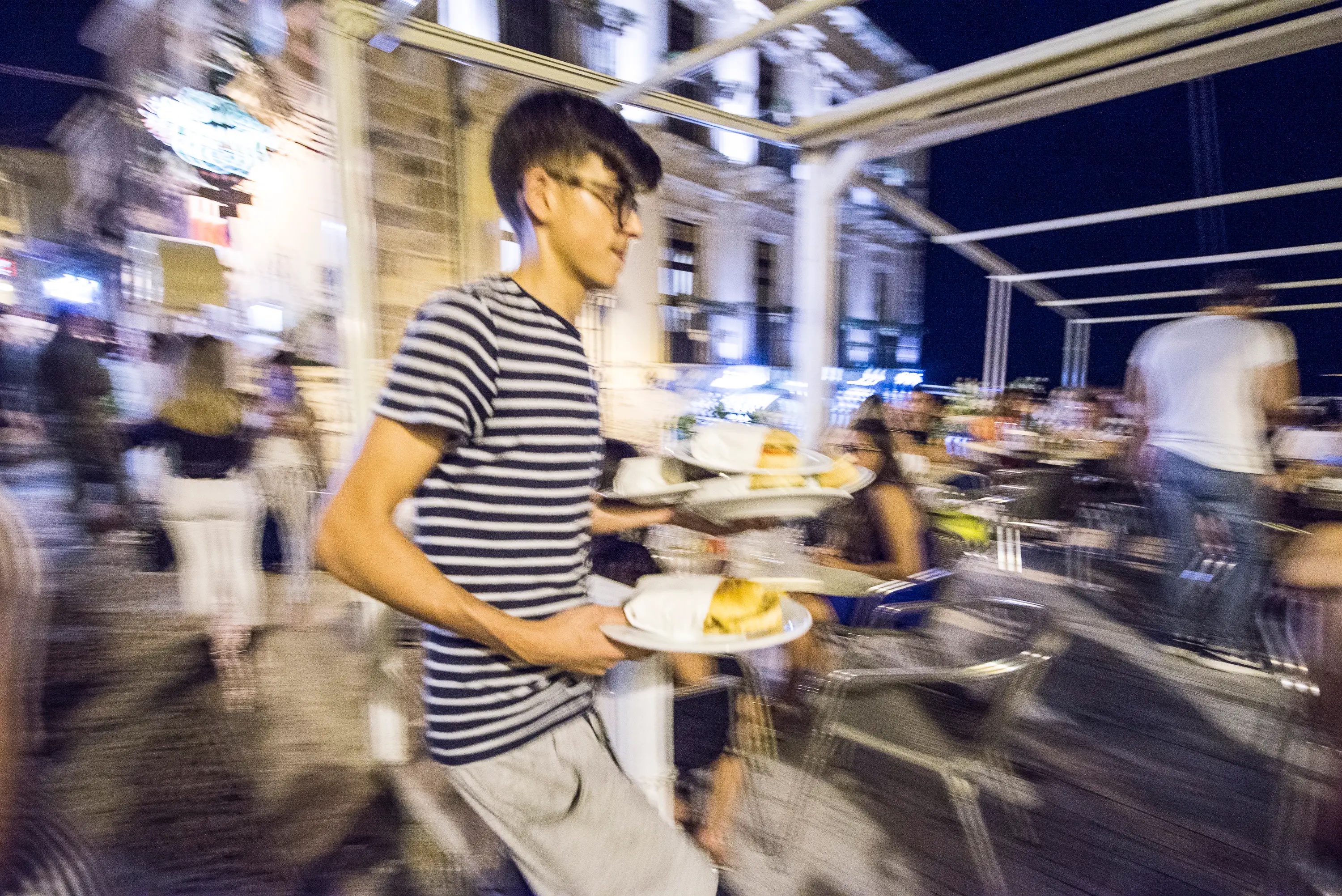 South African restaurants face rising costs as new labour agreement sparks clash