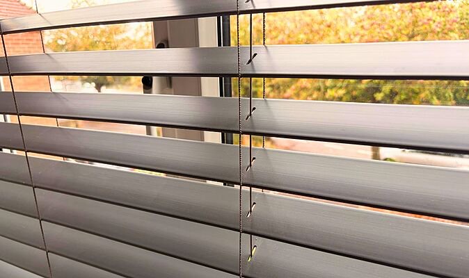 I keep my blinds dust-free for months with 1 simple item I always buy from Home Bargains