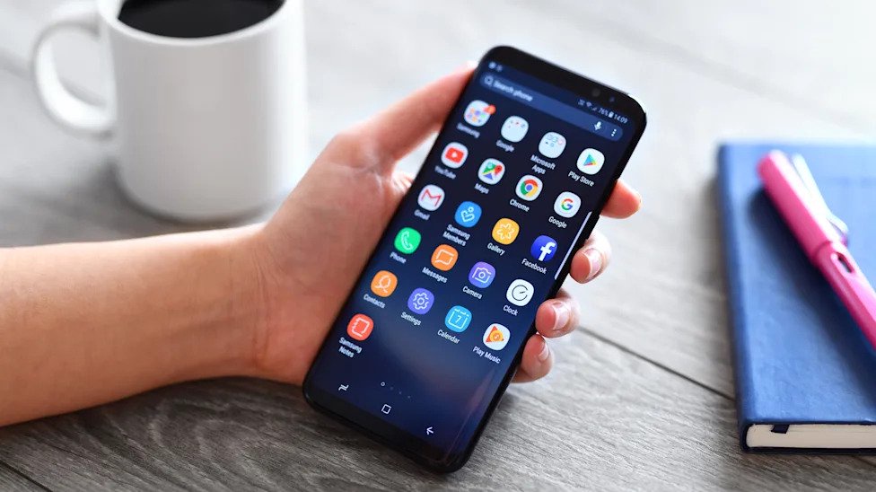 4 Samsung Phone Features That Make Older Galaxy Models Worth Keeping