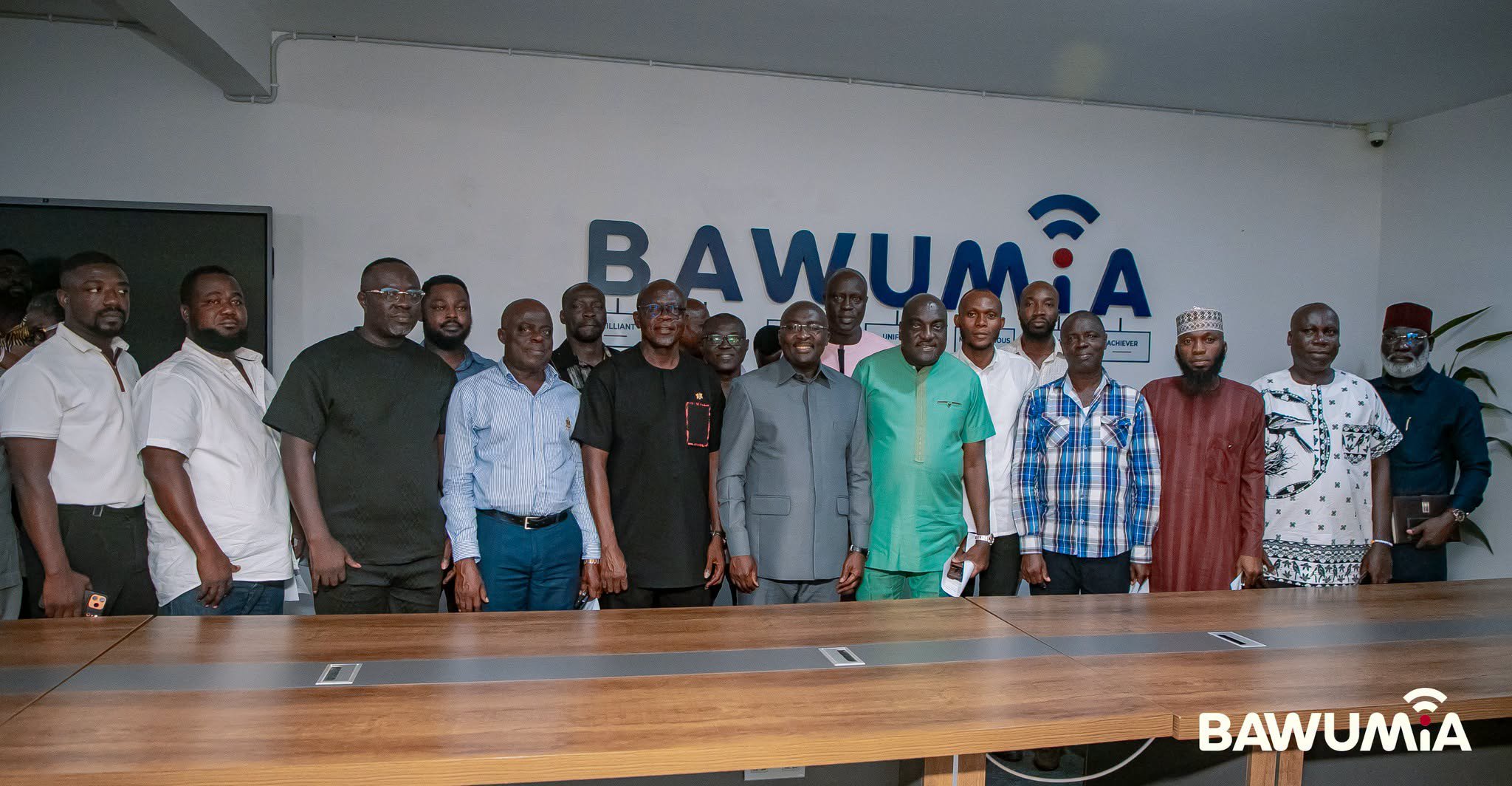 Bawumia, Vehicle Dealers agree to scrap proposed pre-shipment inspection of cars
