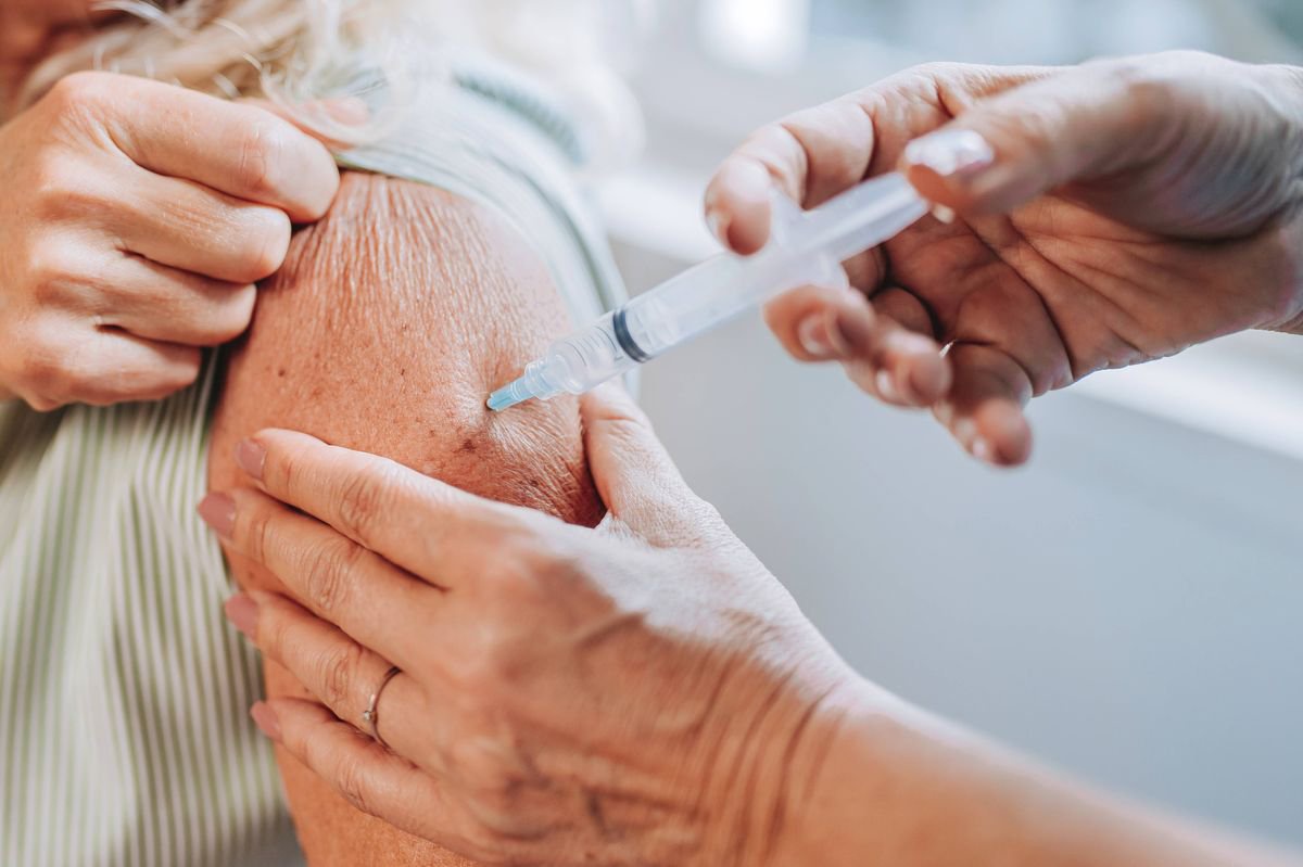 Vaccine withdrawn from use in UK after deaths reported