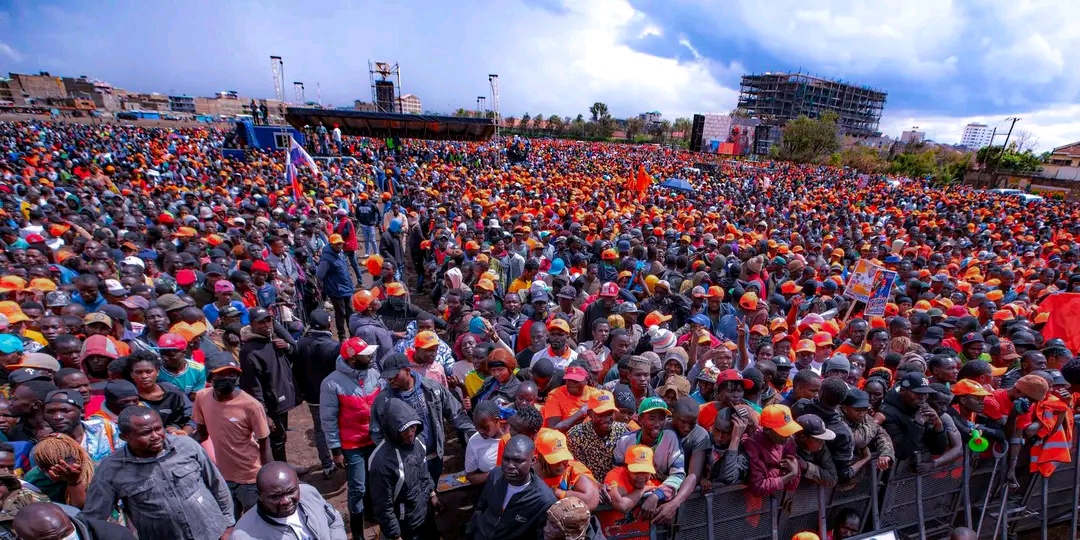 Bodyguards Quickly Secure Wanga, Arati, Mbadi to Their Vehicles as Goons Takes Over Jacaranda Grounds