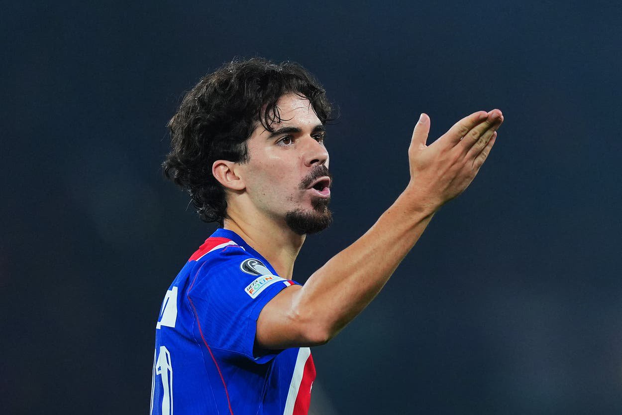 PSG overcome injury blows to beat Barcelona in six-goal thriller