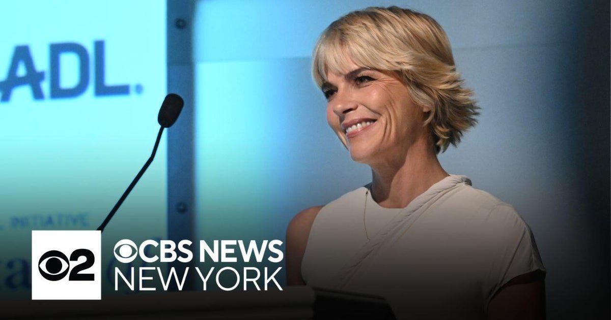 Selma Blair arrested after allegedly biting flight attendant