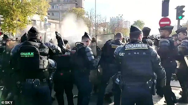 Violence returns to France as student protesters clash with cops