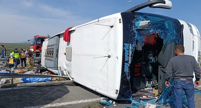 Coach Crashes Into Truck Killing 11