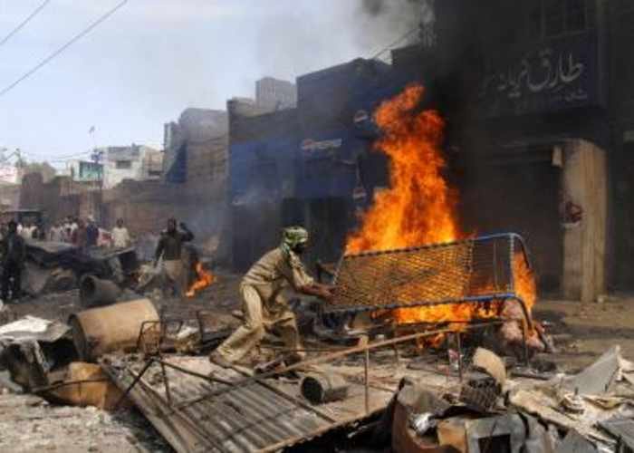 Christian Man’s Clinic Set Ablaze After Blasphemy Allegation in Pakistan; Families Flee