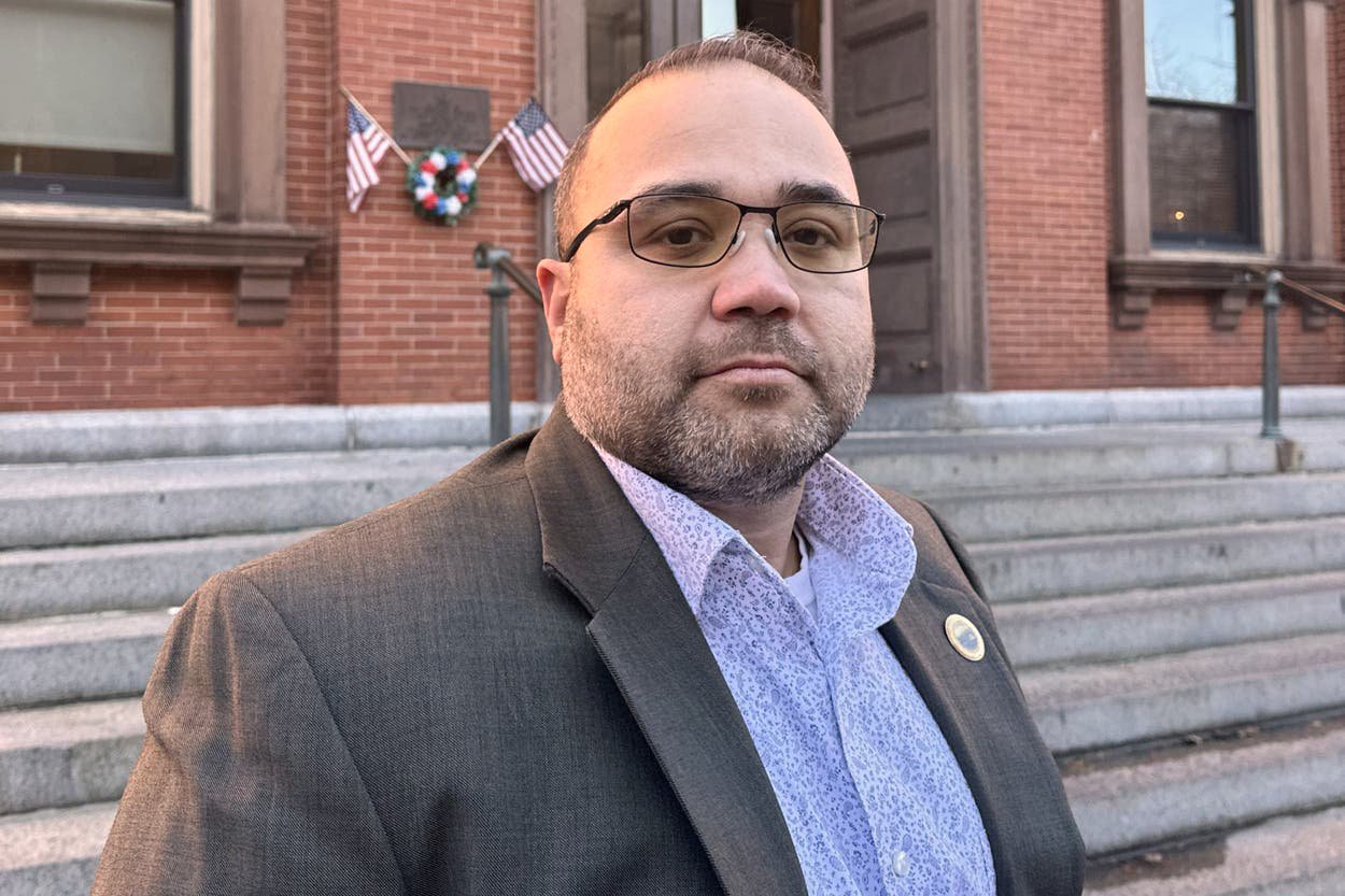 Massachusetts GOP lieutenant governor candidate suspends campaign after arrest in car crash