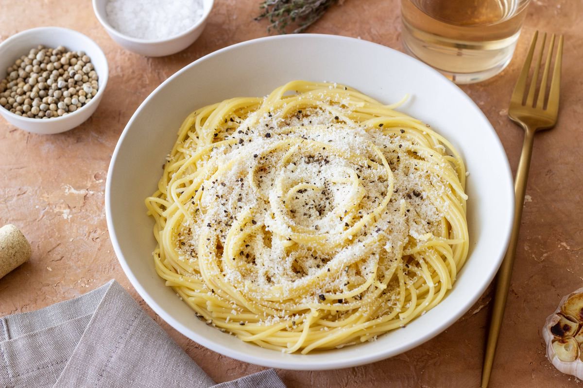 Nigella Lawson’s simple 4-ingredient spaghetti recipe is so easy to make