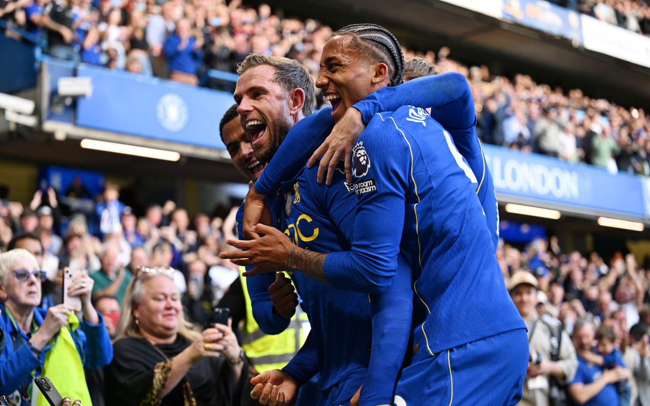 Chelsea 5-1 Bournemouth: Jordan Henderson and Joao Pedro at the double as Blues cruise