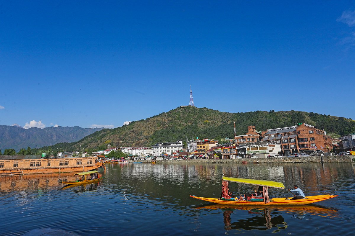 October Heat Shatters Decades-Old Records Across Kashmir