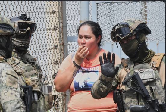 Mexico prison brawl leaves 10 dead