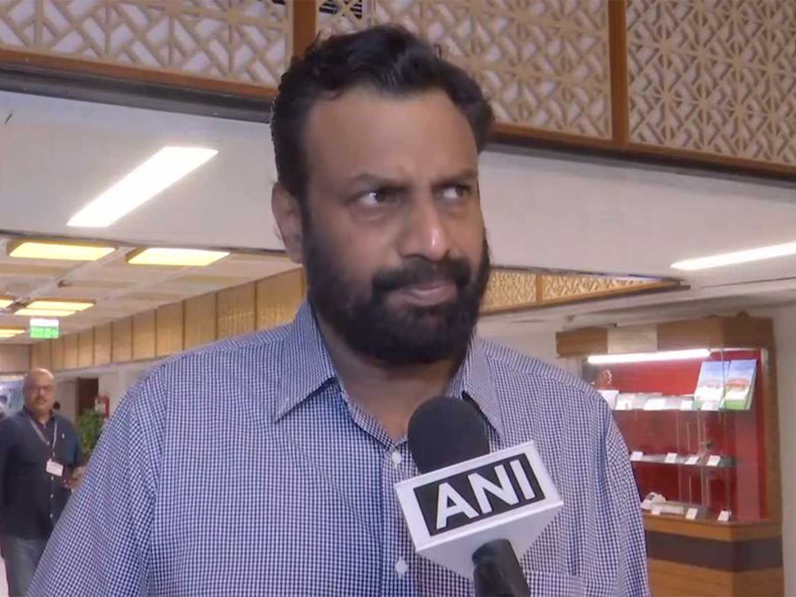 “Turning Delhi into cantonment will not deter us”: CPI MP Sandosh Kumar writes letter to PM Modi, demands access to Jantar Mantar