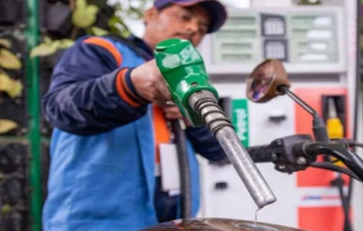 Petrol and diesel prices reduced, OGRA issues new rates