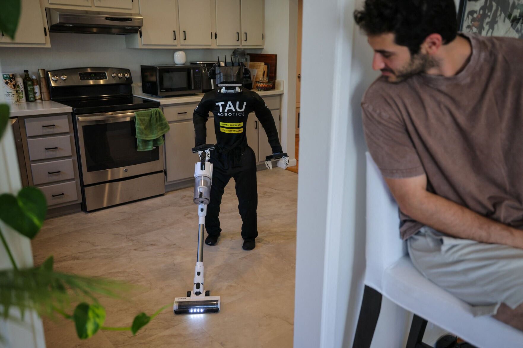 Can a humanoid robot clean your house? A San Francisco company says yes