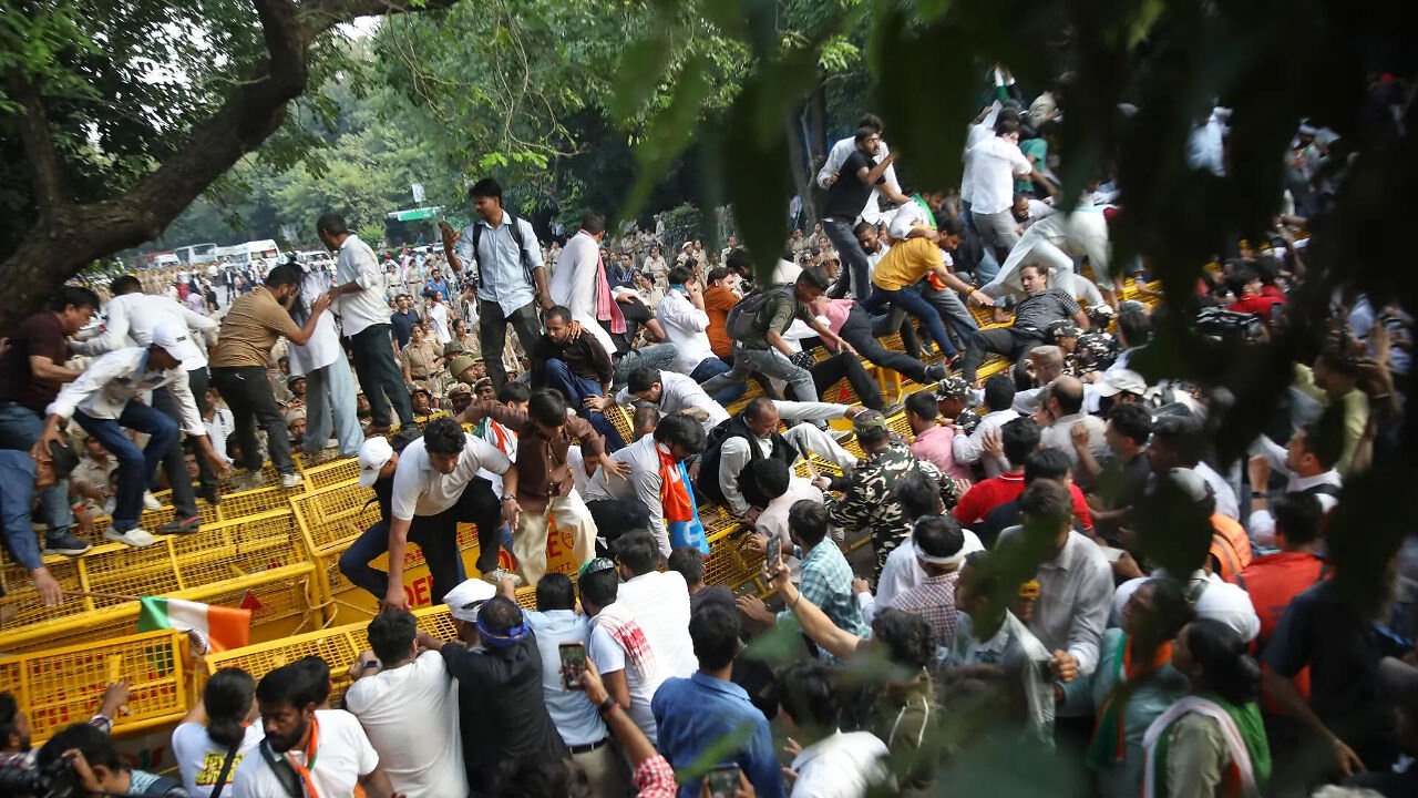 Delhi Union Of Journalists Approaches SC Over Alleged Police Violence And Assault Of Journalists Covering Delhi Protests
