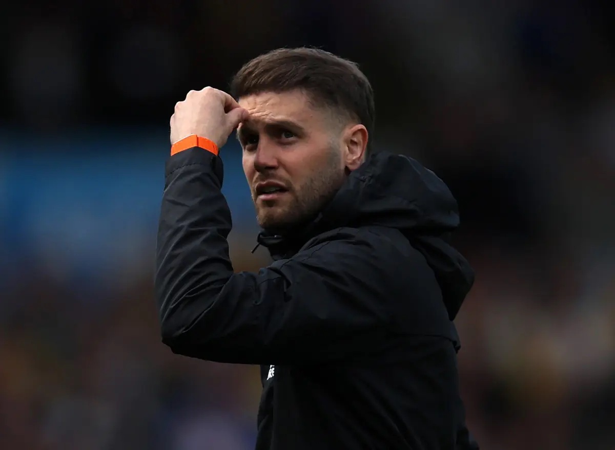 Man U in dire situation as top choice to replace Carrick makes it clear he’s not interested in Old Trafford gig yet