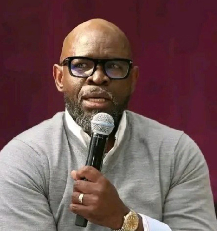 Marawa Reveals What Allegedly Pushed Steve Komphela Over the Edge in Clash With Wiliete Coach