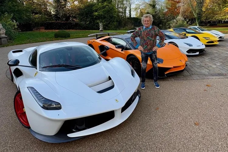 Rod Stewart’s Vintage Lamborghini Up for Auction with Bids Starting at Less than $1