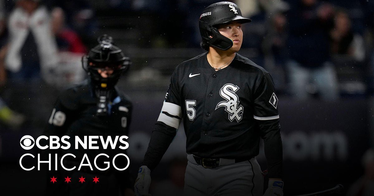 White Sox lose to Guardians 2-0, ending playoff run