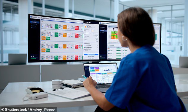 Queensland Hospital boss loses bid to knock off at 2.36pm every day despite doctor recommending the hours for wellbeing