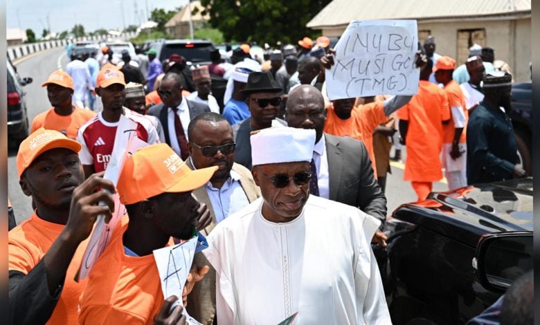 Amaechi Storms Nasarawa, Meets ‘Tinubu Must Go’ Protesters