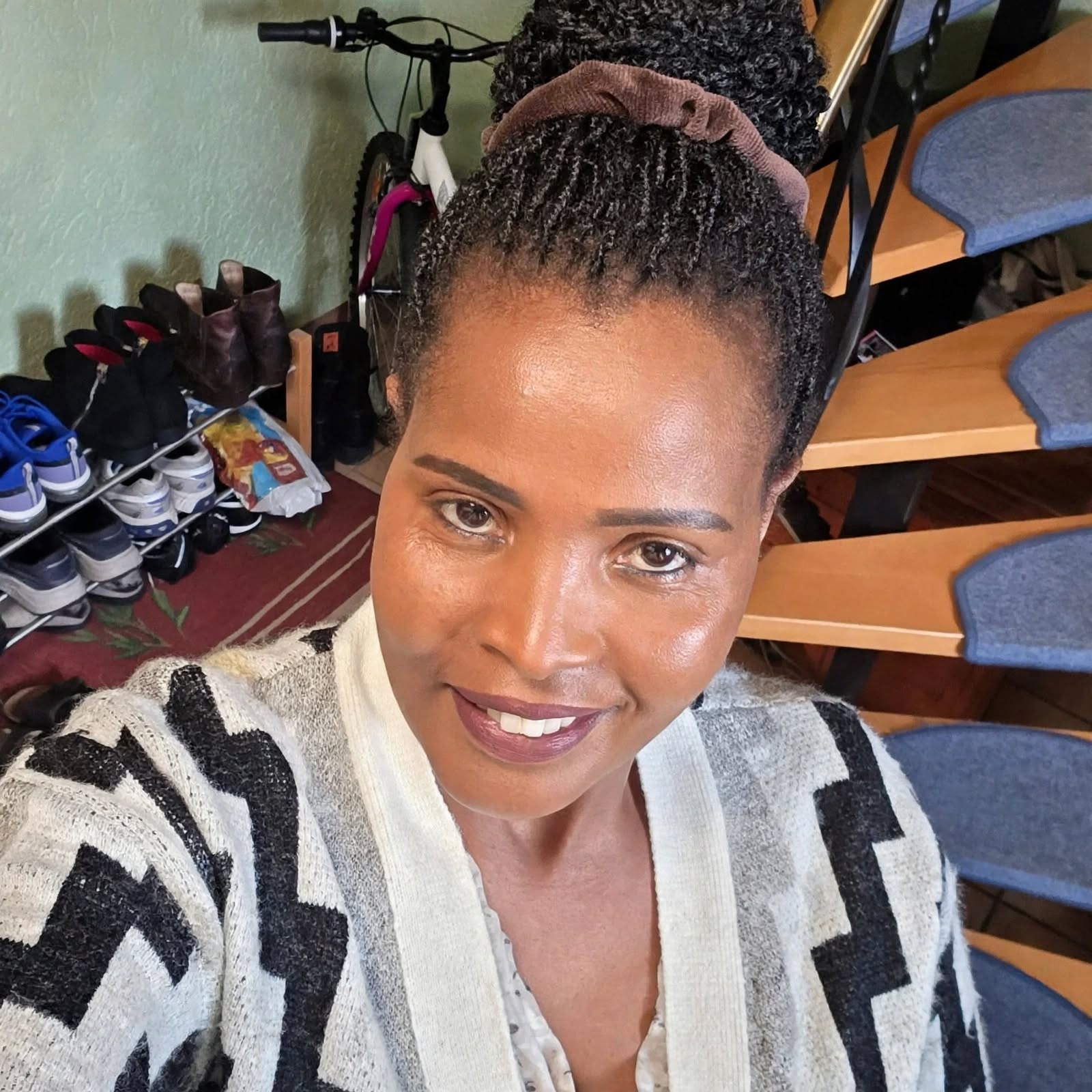 “Acheni Kunidharau”  Kenyan Woman in Germany Hits Back at Trolls Mocking Her Cleaning Hustle
