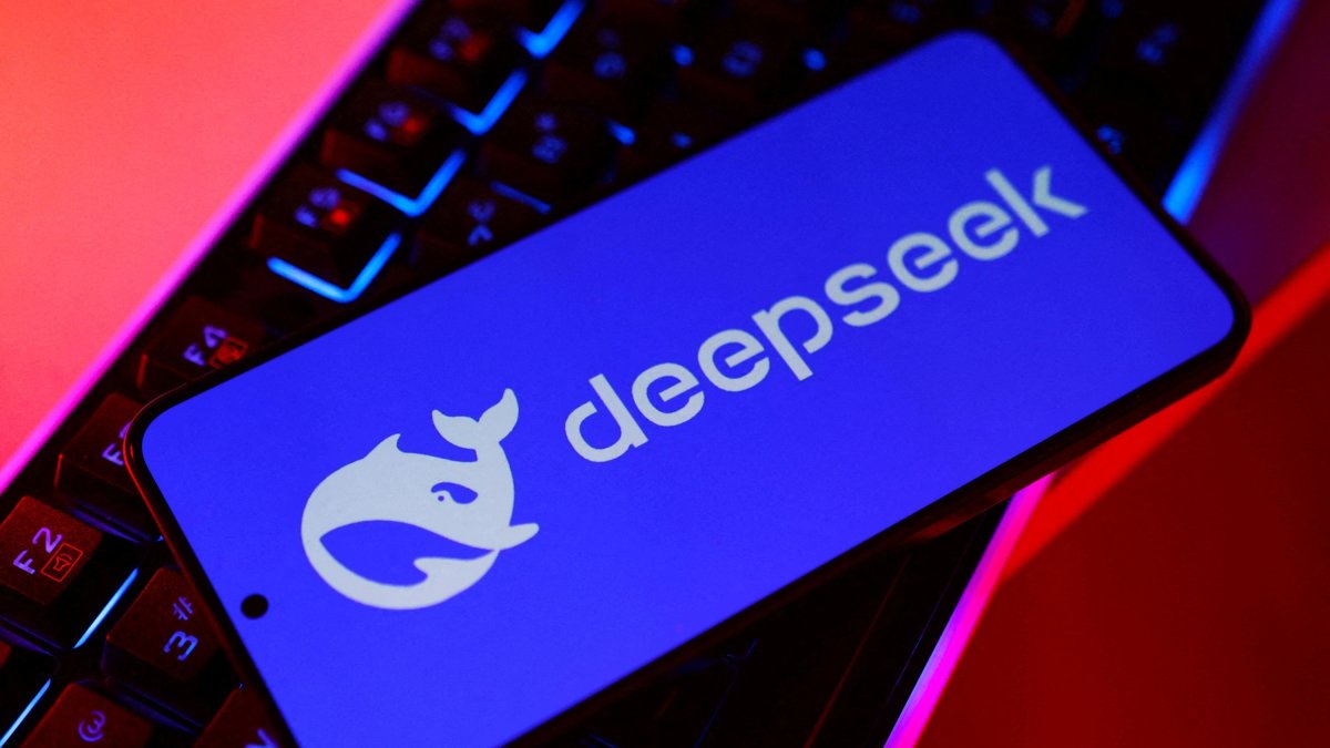 US bans govt agencies from using DeepSeek, China vows to protect firms