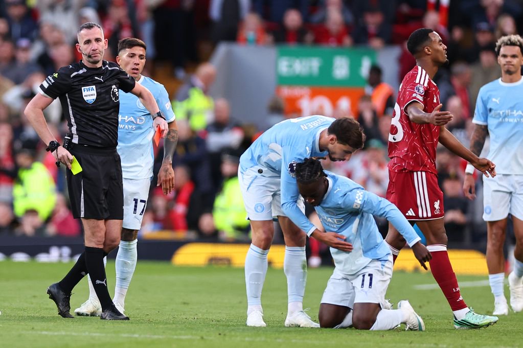 Ex-Premier League referee gives ‘wrong’ Ryan Gravenberch red card verdict vs Man City