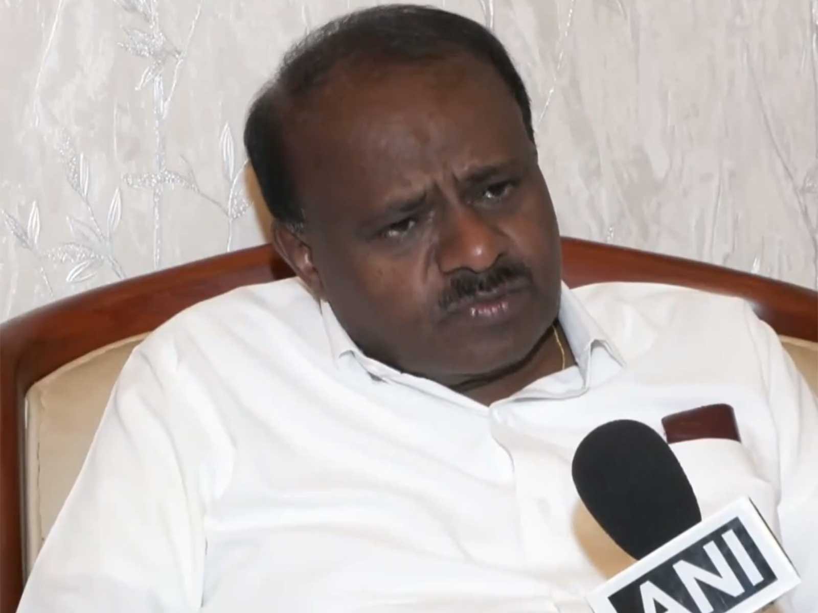 Karnataka: Congress govt using money, power to influence elections, alleges HD Kumaraswamy