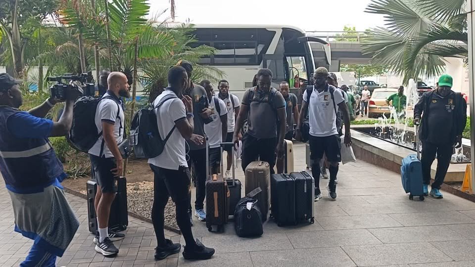 Les Lions indomptables sont à Abidjan pour affronter les Eléphants