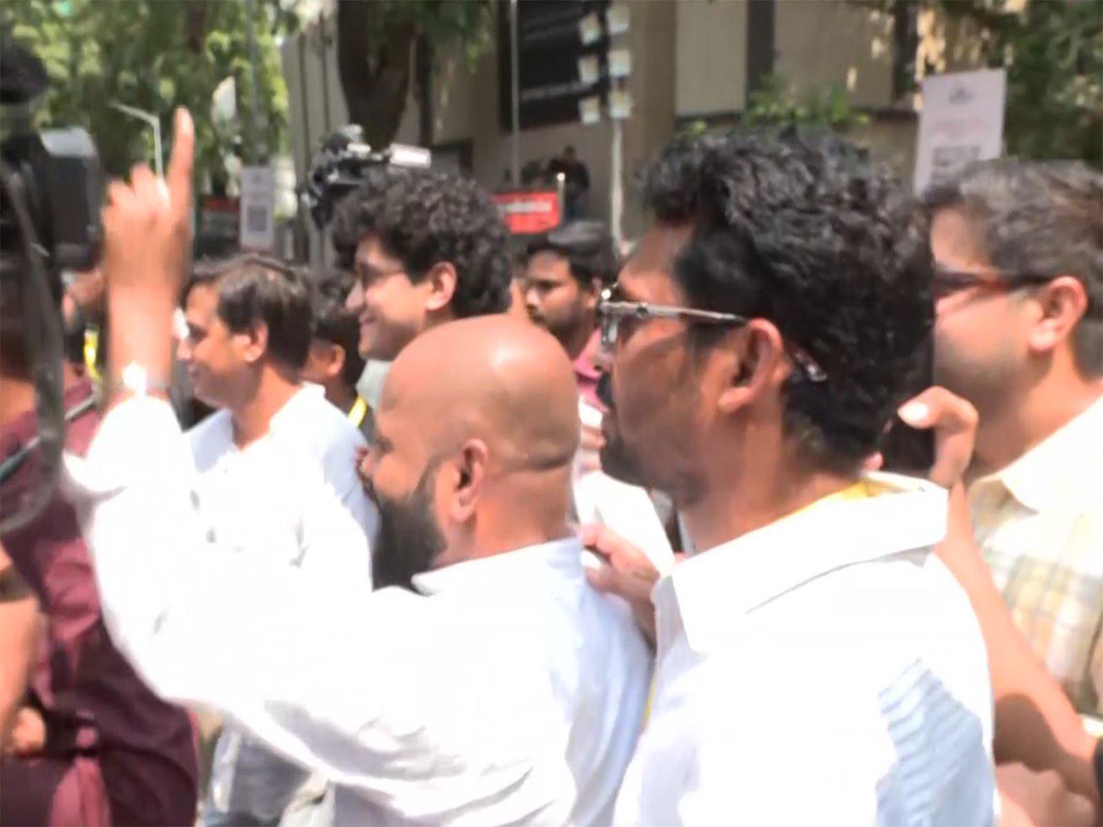 “Gyanesh Kumar is a traitor”: CJP activists protest against CEC in Mumbai, demand his resignation